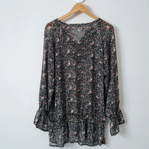 Georgette floral printed Short dress in black - Picture 3 of 9